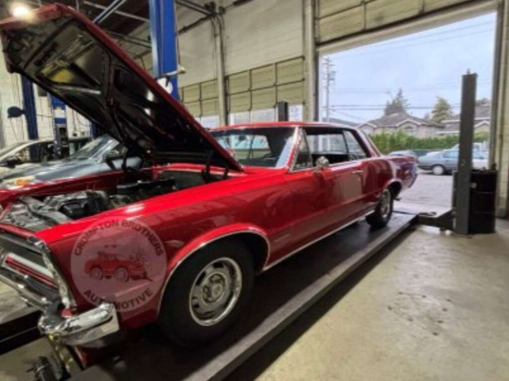 Crompton Brothers Automotive - 1965PontiacGTO-1