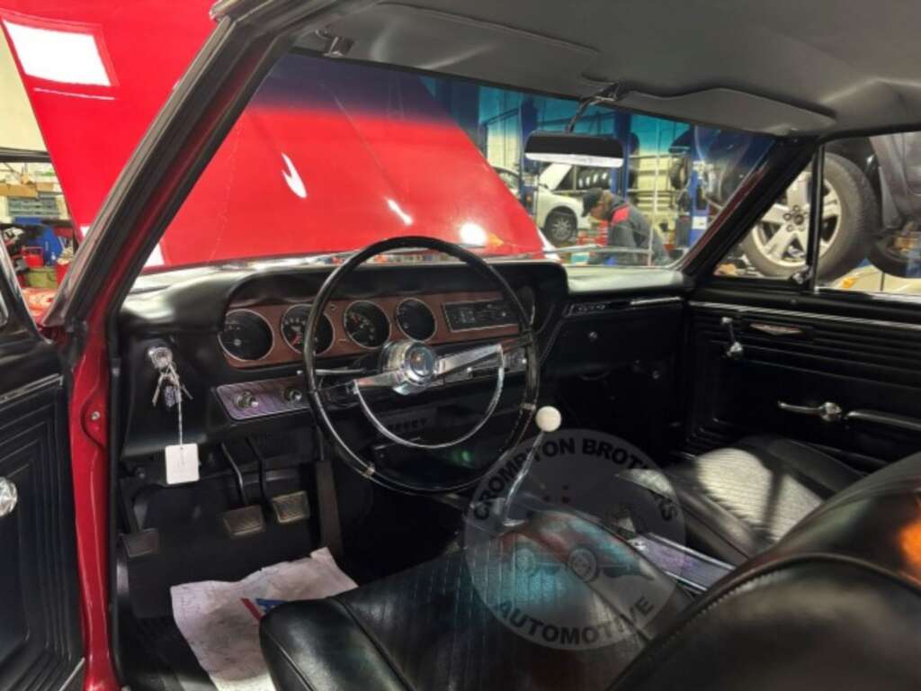 Crompton Brothers Automotive - 1965PontiacGTO-2