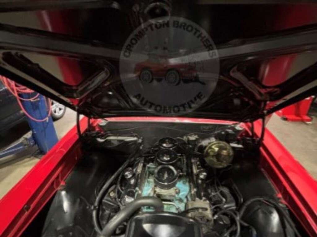 Crompton Brothers Automotive - 1965PontiacGTO-3